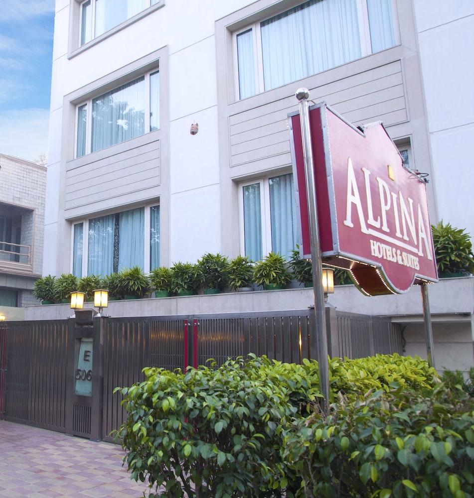 Alpina Hotels & Suites New Delhi Exterior foto