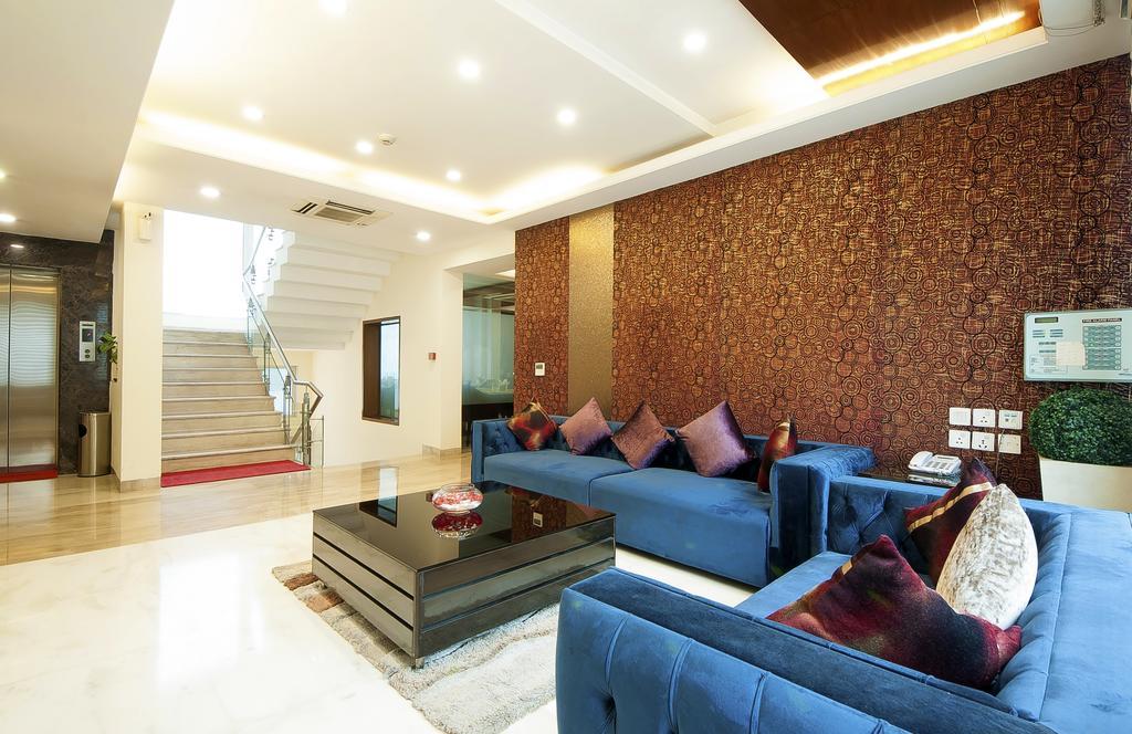 Alpina Hotels & Suites New Delhi Exterior foto