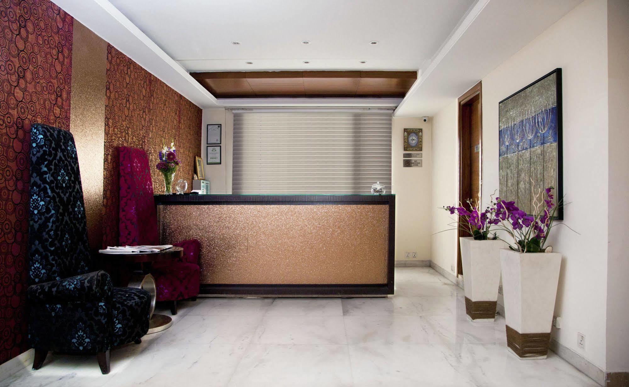 Alpina Hotels & Suites New Delhi Exterior foto