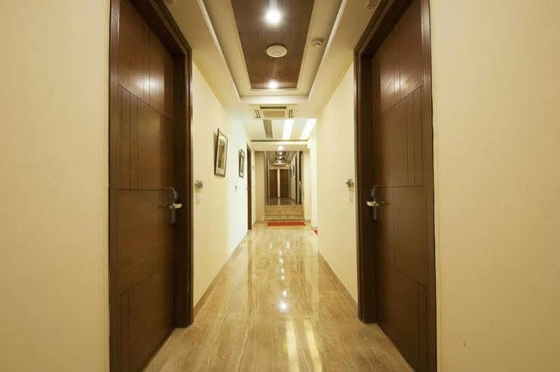 Alpina Hotels & Suites New Delhi Exterior foto